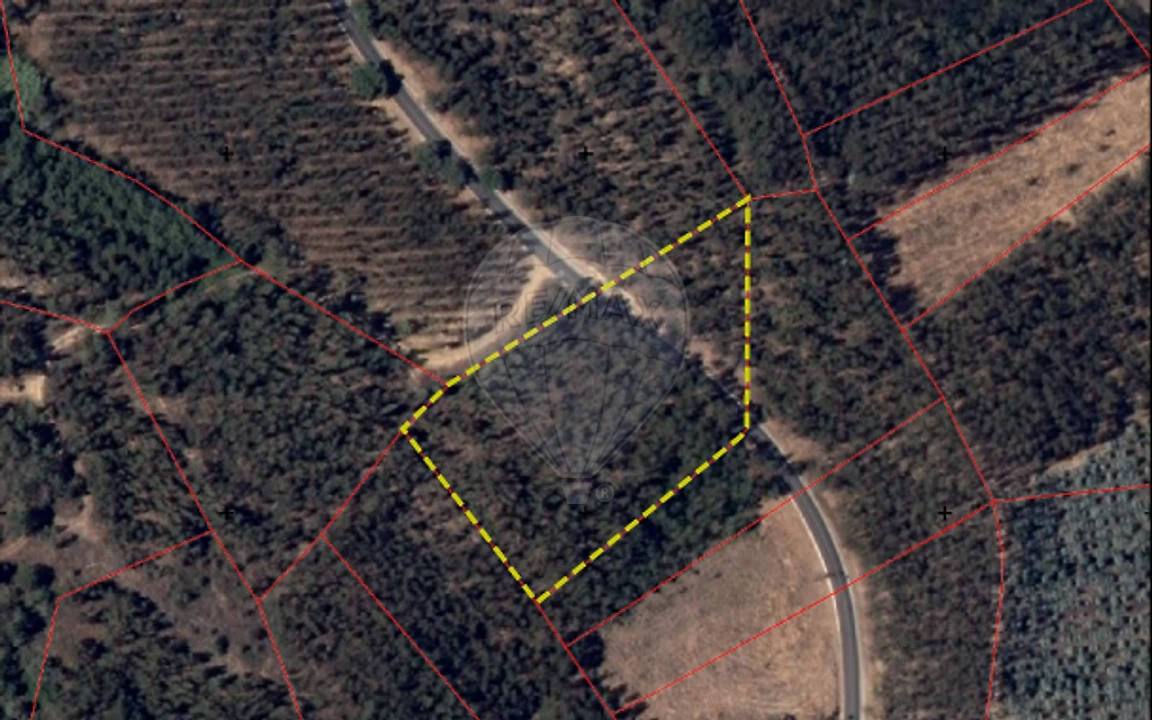 Terreno para Venda em Arrouquelas Foto 2