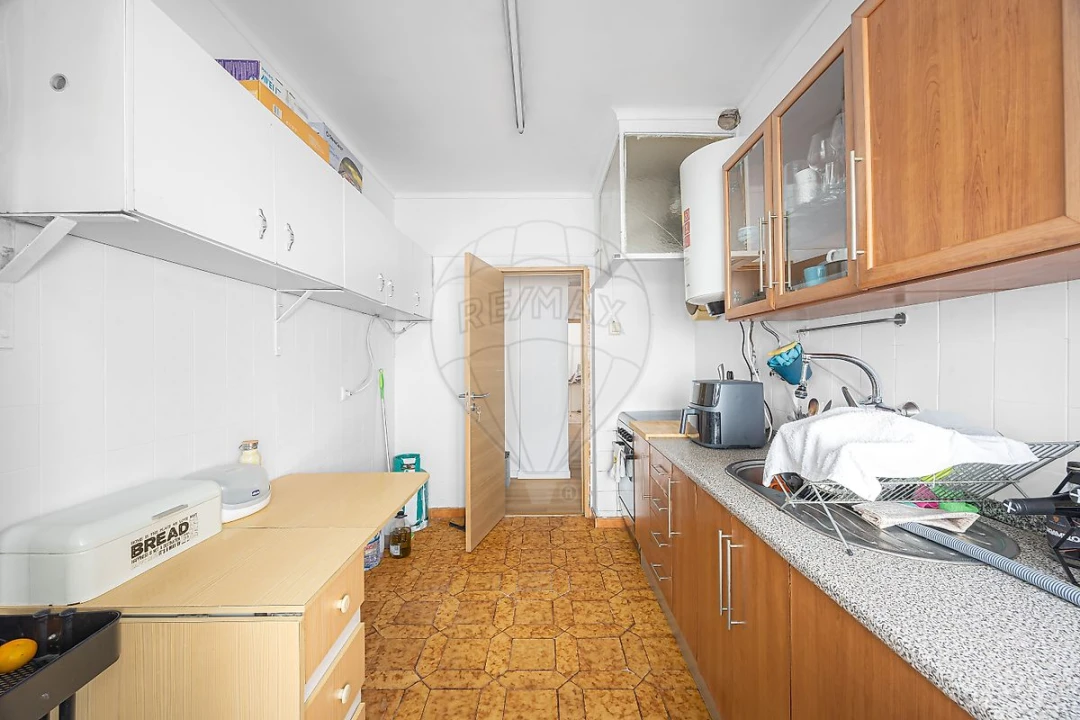 Apartamento T2 para Venda em Sacavém e Prior Velho Foto 10