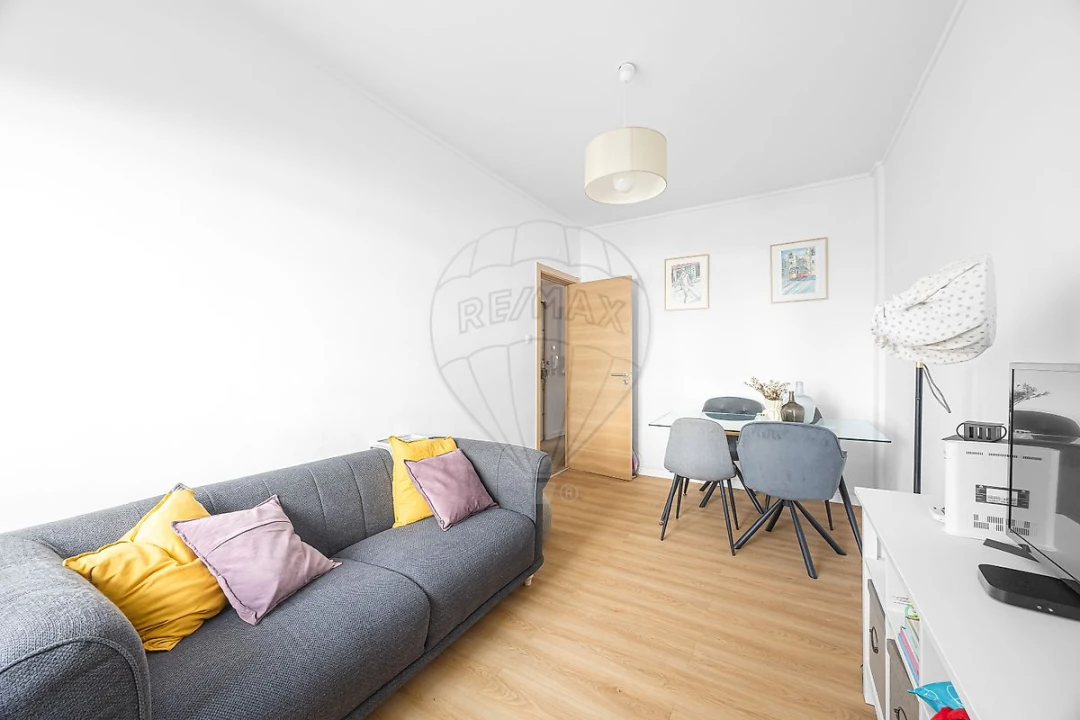 Apartamento T2 para Venda em Sacavém e Prior Velho Foto 7