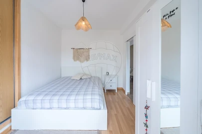 Apartamento T1 para Venda em Agualva e Mira-Sintra