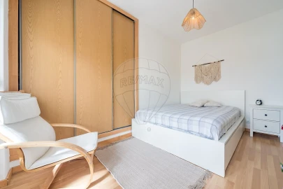 Apartamento T1 para Venda em Agualva e Mira-Sintra