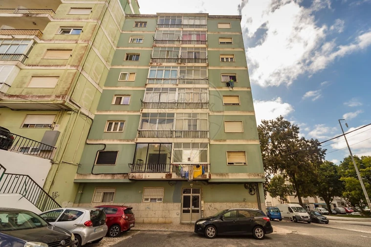 Apartamento T1 para Venda em Agualva e Mira-Sintra Foto 15
