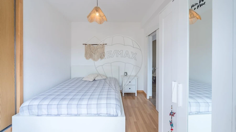 Apartamento T1 para Venda em Agualva e Mira-Sintra