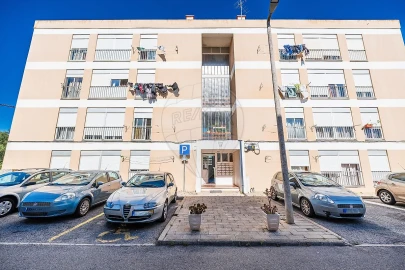 Apartamento T2 para Venda em Rio de Mouro