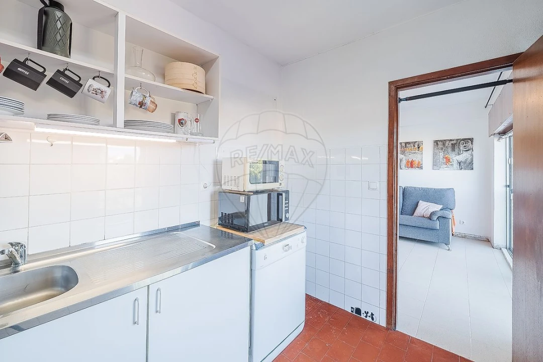 Apartamento T2 para Venda em Rio de Mouro Foto 22