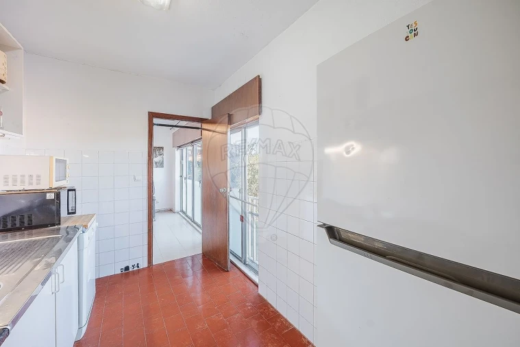 Apartamento T2 para Venda em Rio de Mouro Foto 20