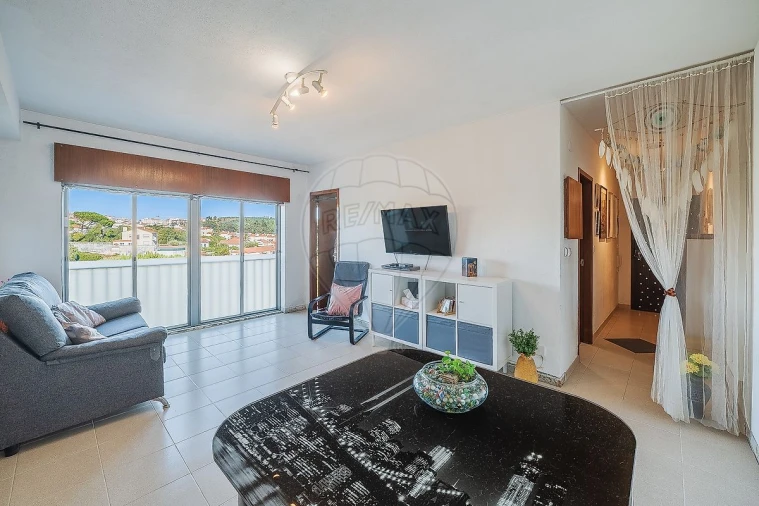Apartamento T2 para Venda em Rio de Mouro Foto 8