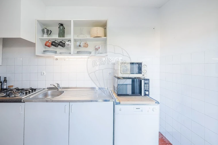 Apartamento T2 para Venda em Rio de Mouro Foto 23