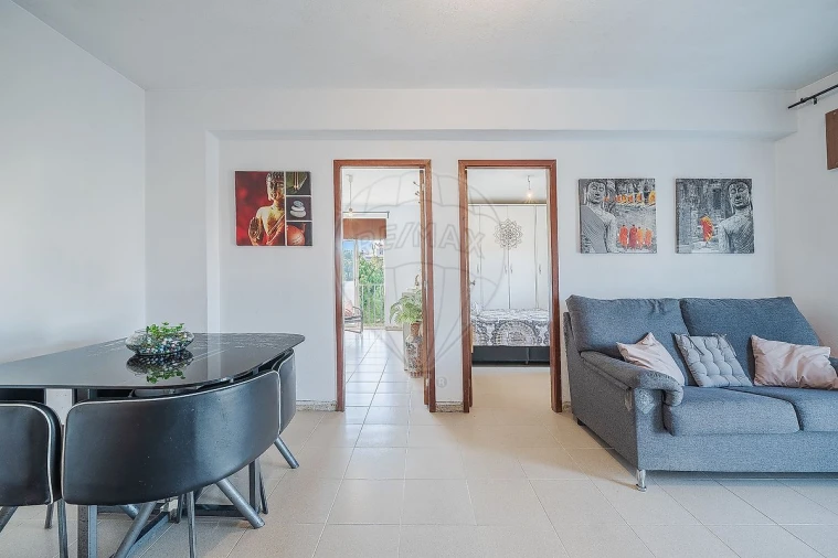 Apartamento T2 para Venda em Rio de Mouro Foto 9