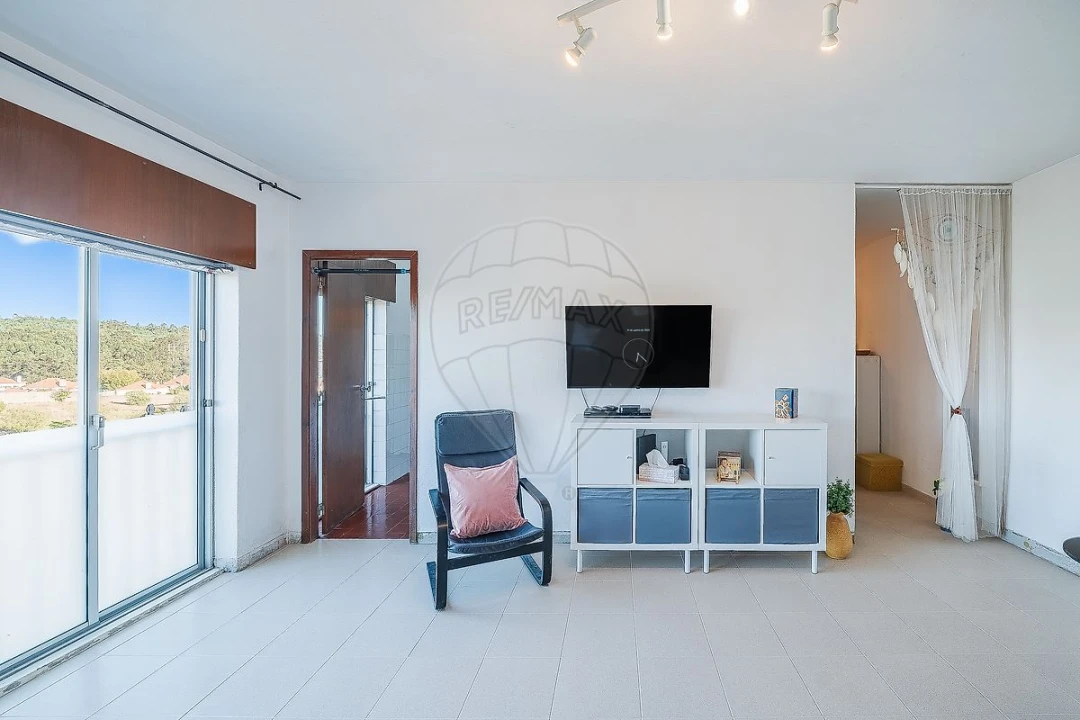 Apartamento T2 para Venda em Rio de Mouro Foto 15
