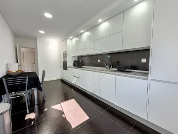 Apartamento T2 para Venda em Baixa da Banheira e Vale da Amoreira