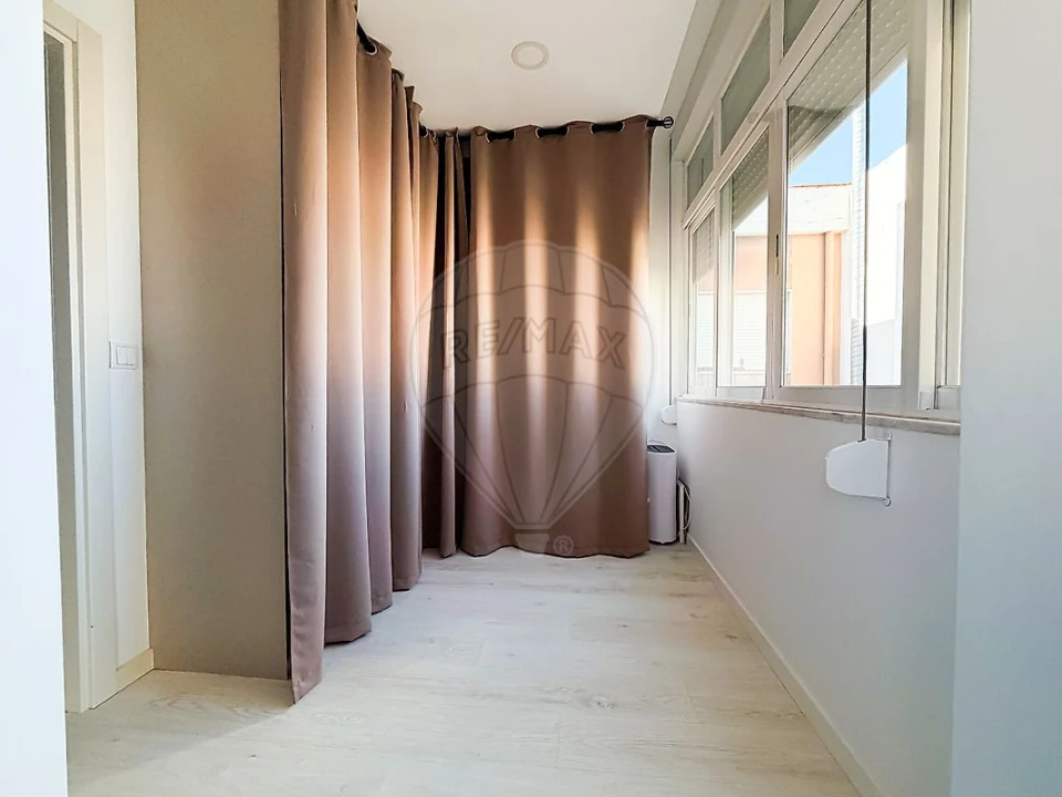 Apartamento T2 para Venda em Baixa da Banheira e Vale da Amoreira Foto 18
