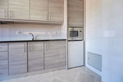 Apartamento T2 para Arrendamento em Tavarede