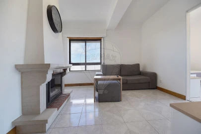 Apartamento T2 para Arrendamento em Tavarede