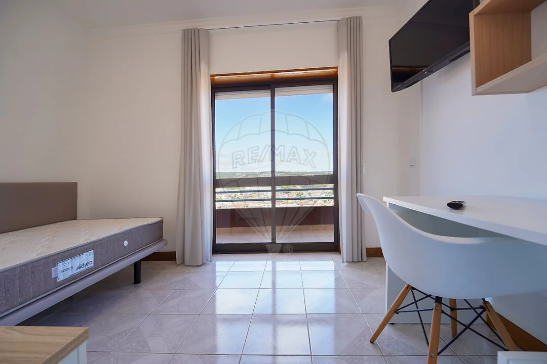 Apartamento T2 para Arrendamento em Tavarede Foto 14