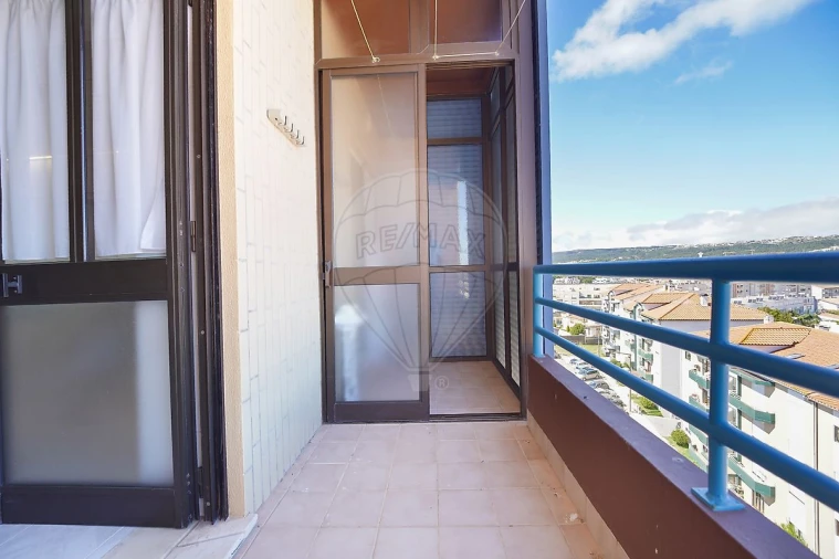 Apartamento T2 para Arrendamento em Tavarede Foto 8