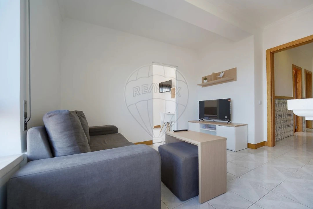 Apartamento T2 para Arrendamento em Tavarede Foto 10