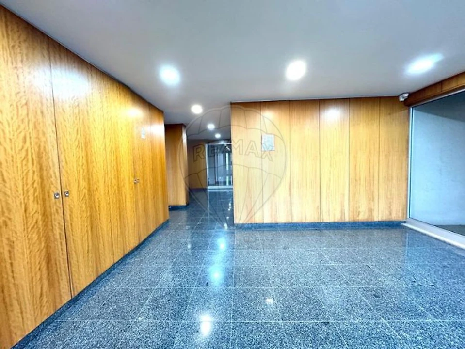 Apartamento T1 para Arrendamento em Aguas Santas Foto 6