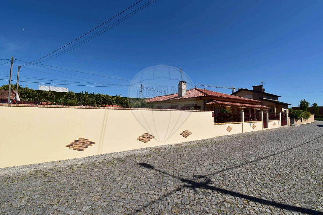Moradia T3 para Venda em Póvoa de Varzim, Beiriz e Argivai Foto 42