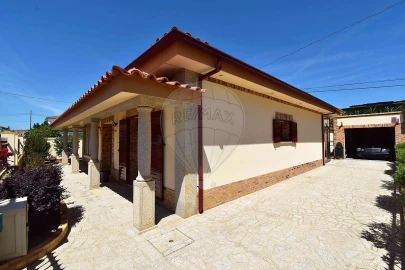 Moradia T3 para Venda em Póvoa de Varzim, Beiriz e Argivai