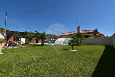 Moradia T3 para Venda em Póvoa de Varzim, Beiriz e Argivai