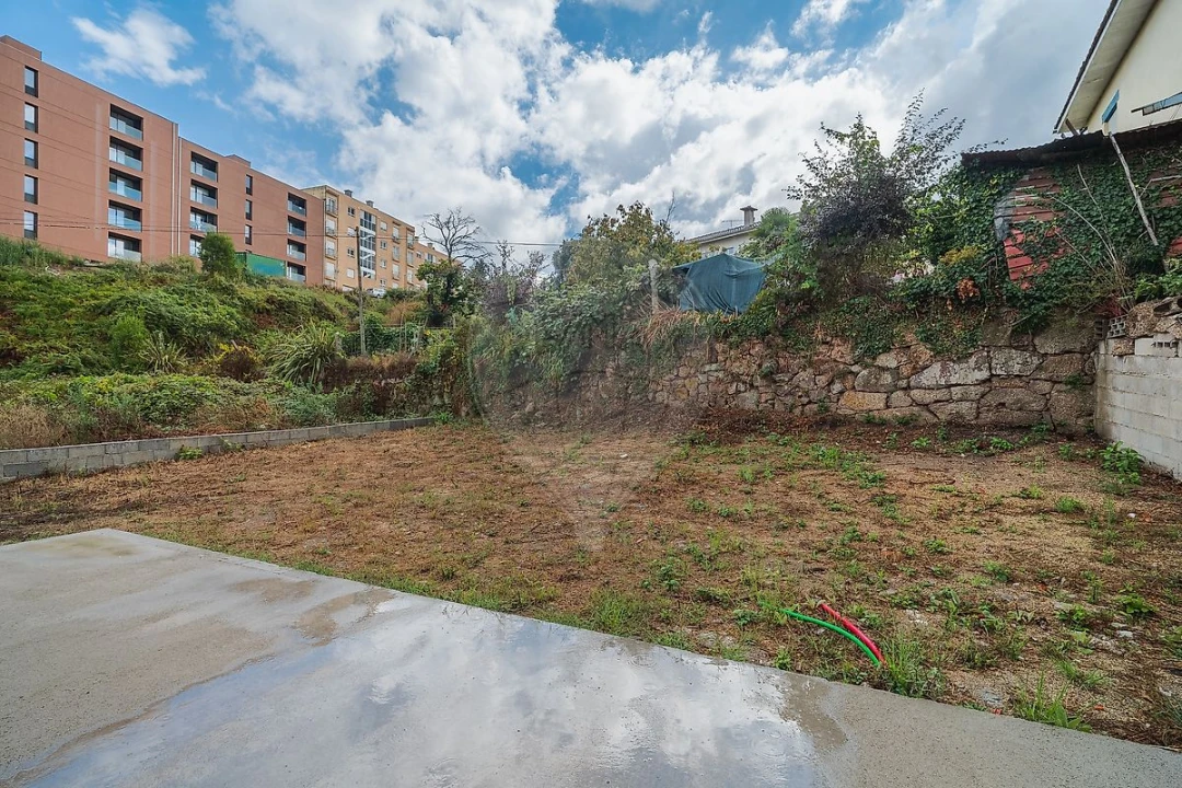 Moradia T3 para Venda em Paço de Sousa Foto 10