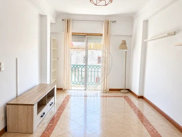 Apartamento T1 para Arrendamento em Costa da Caparica