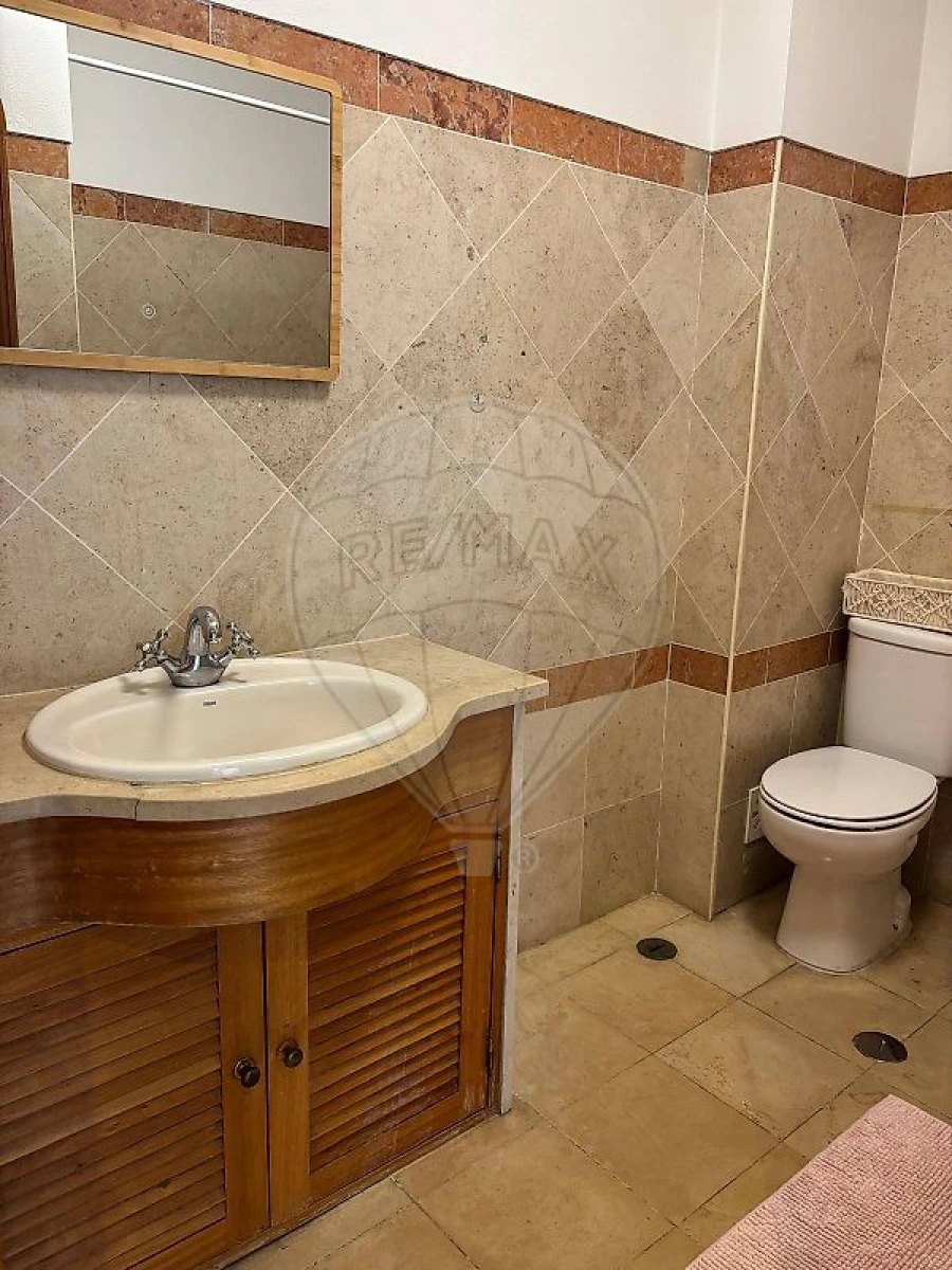 Apartamento T1 para Arrendamento em Costa da Caparica Foto 2