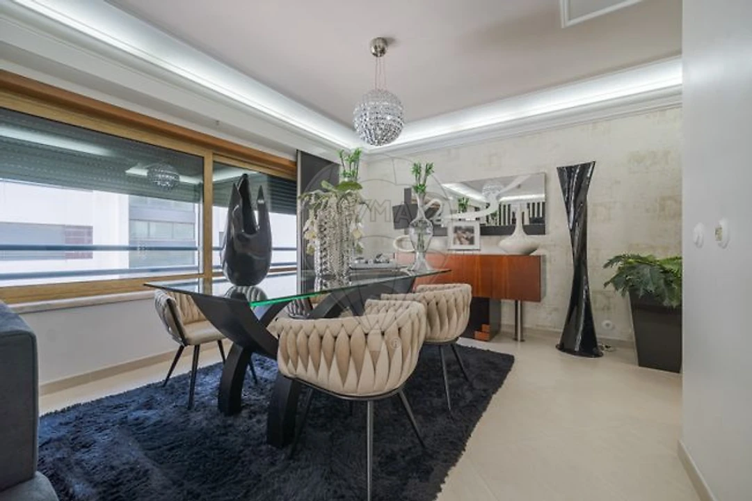 Apartamento T2 para Venda em Santo António dos Cavaleiros e Frielas Foto 8