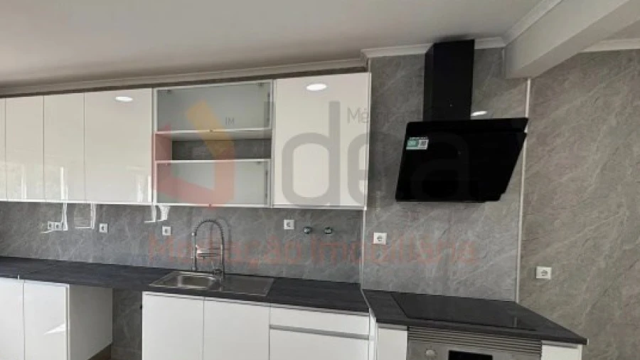 Apartamento T2 para Venda em Setubal (São Sebastião)