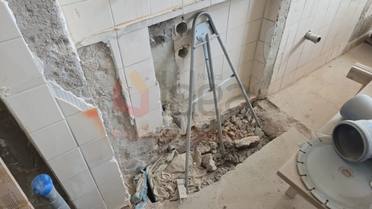Apartamento T2 para Venda em Amora Foto 17