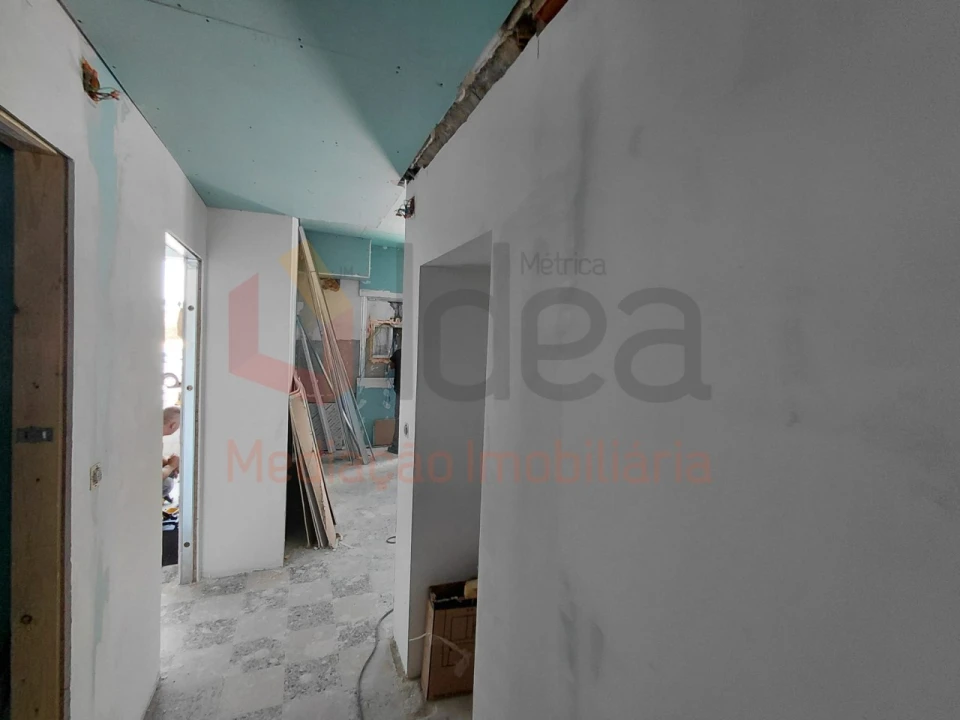 Apartamento T2 para Venda em Amora Foto 19