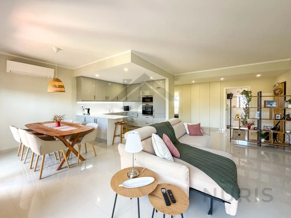 Apartamento T2 para Venda em Portimão Foto 8