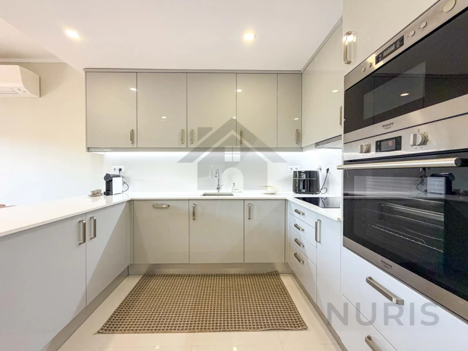 Apartamento T2 para Venda em Portimão Foto 12