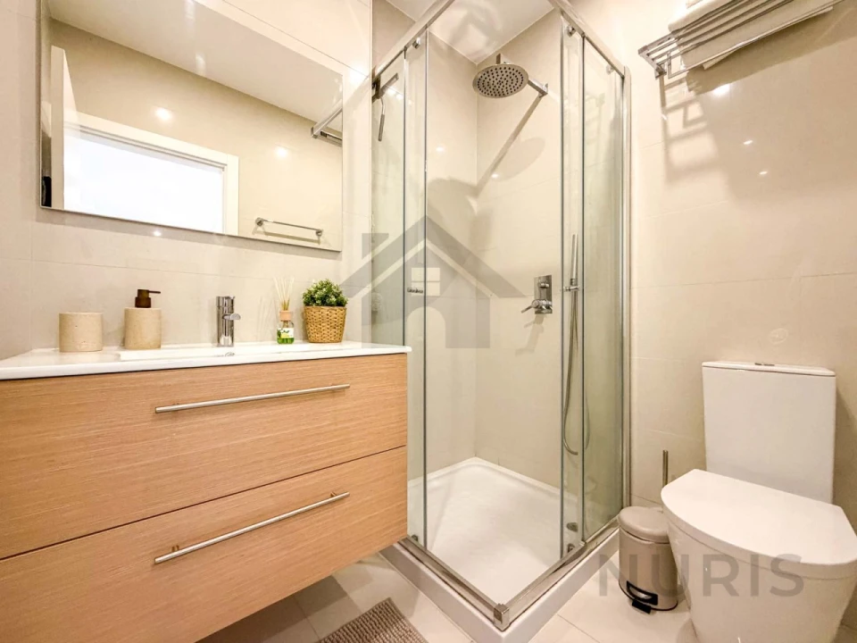 Apartamento T2 para Venda em Portimão Foto 21