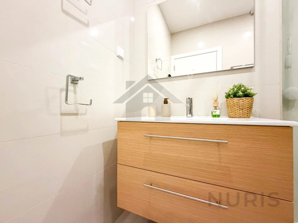 Apartamento T2 para Venda em Portimão Foto 22