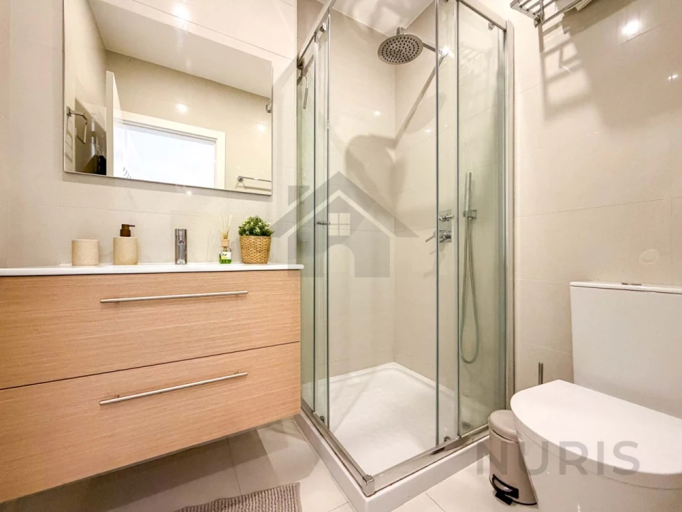 Apartamento T2 para Venda em Portimão Foto 23