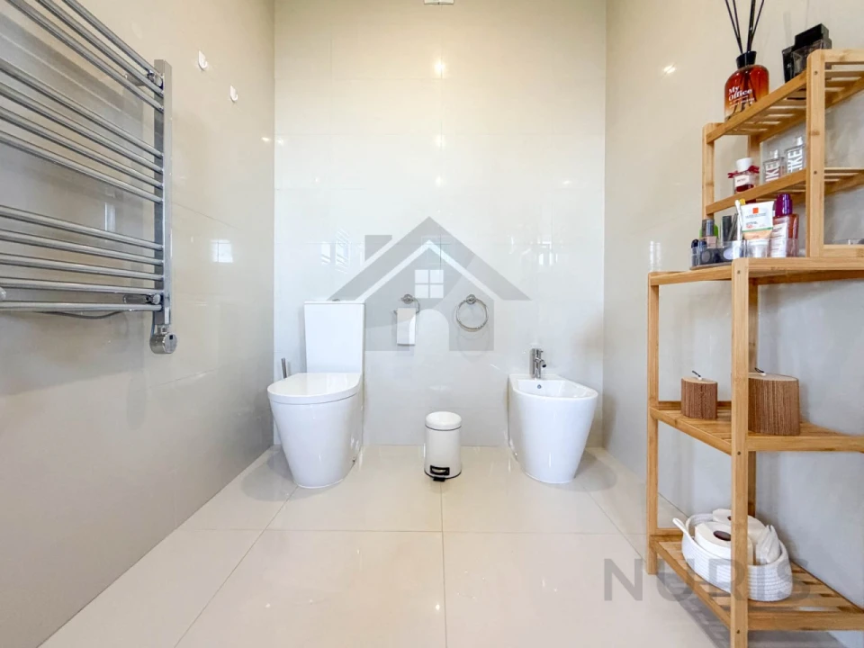 Apartamento T2 para Venda em Portimão Foto 27