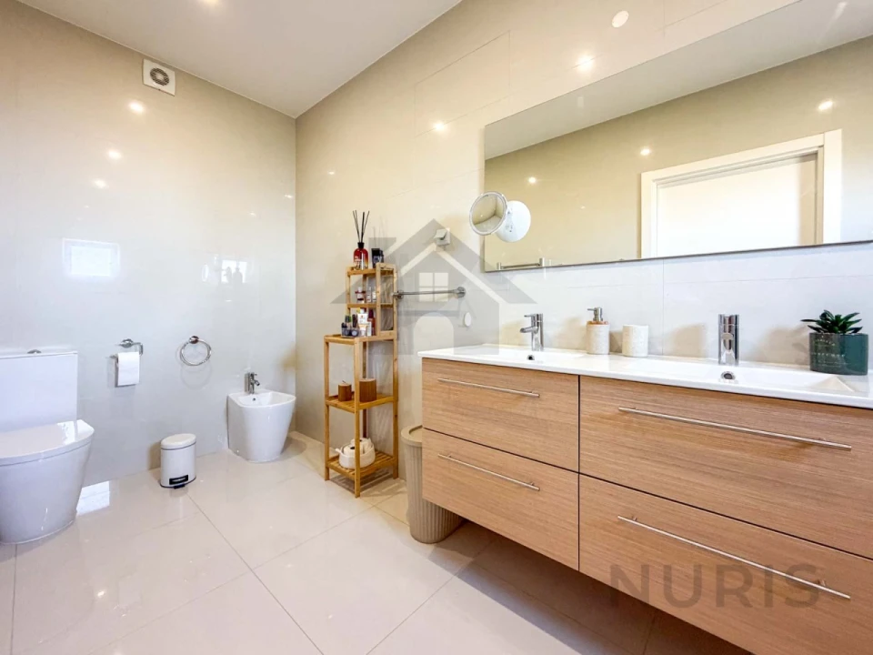 Apartamento T2 para Venda em Portimão Foto 30