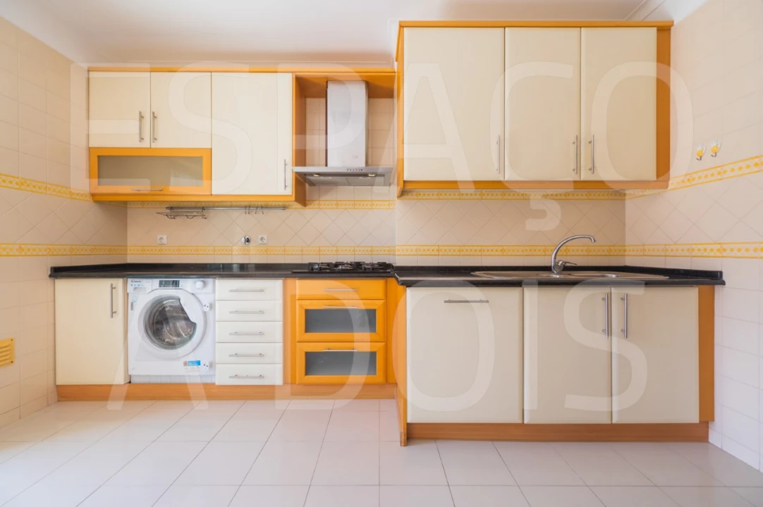 Apartamento T3 para Arrendamento em Carcavelos e Parede Foto 29