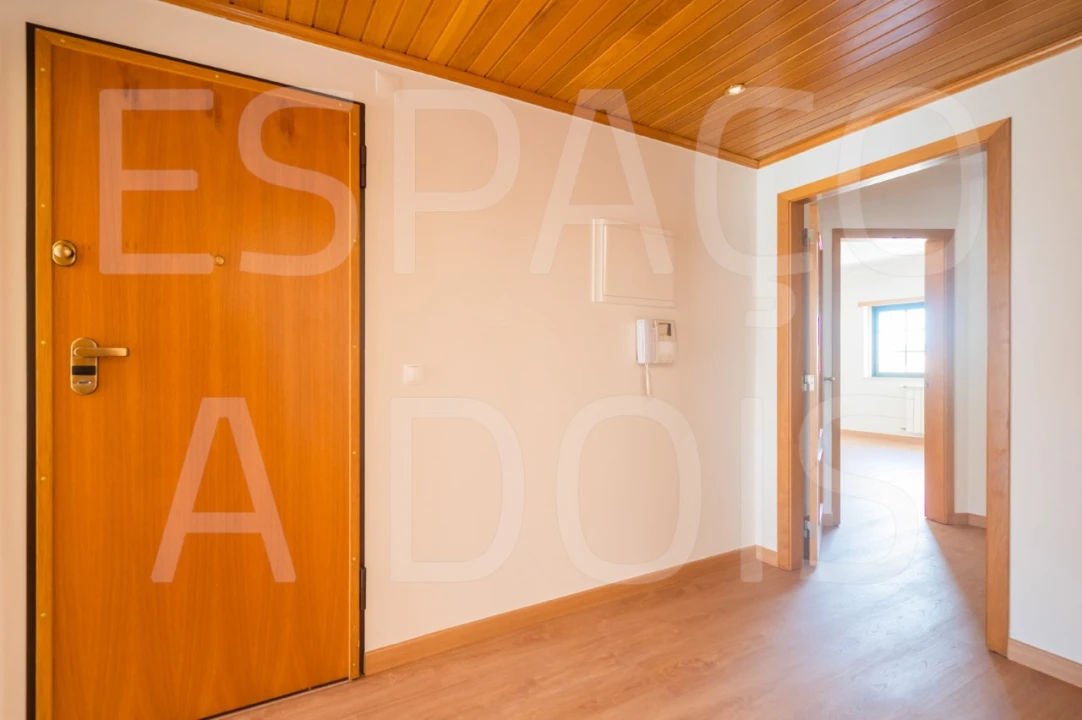 Apartamento T3 para Arrendamento em Carcavelos e Parede Foto 36