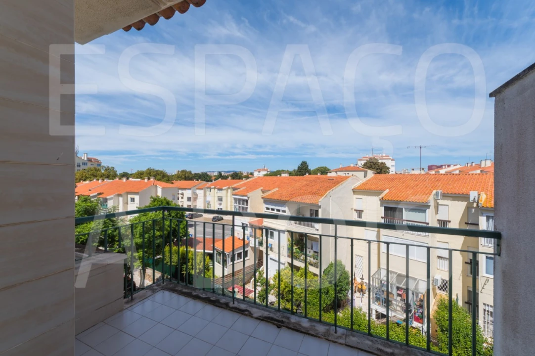 Apartamento T3 para Arrendamento em Carcavelos e Parede Foto 40