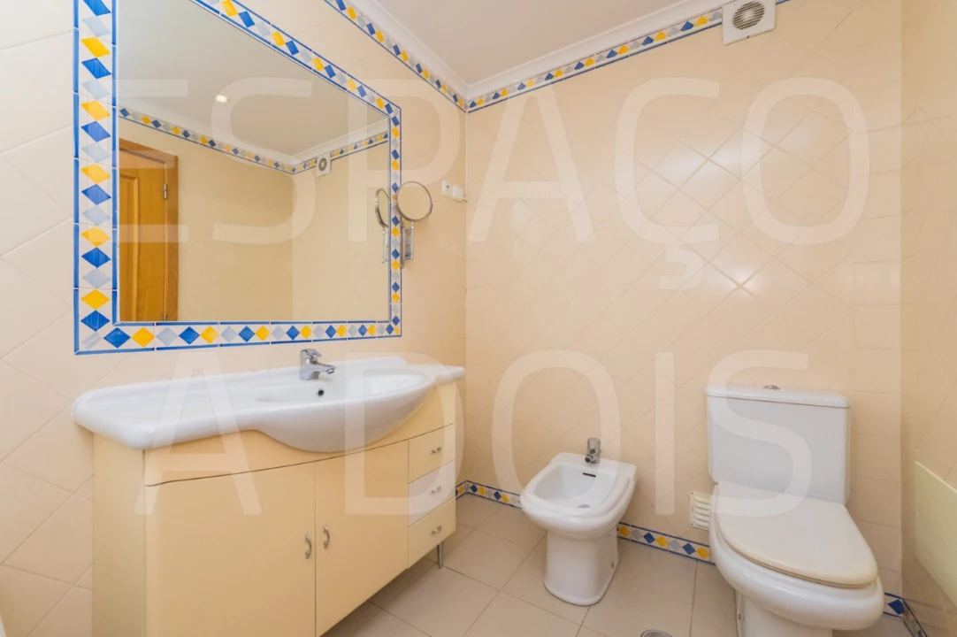 Apartamento T3 para Arrendamento em Carcavelos e Parede Foto 46