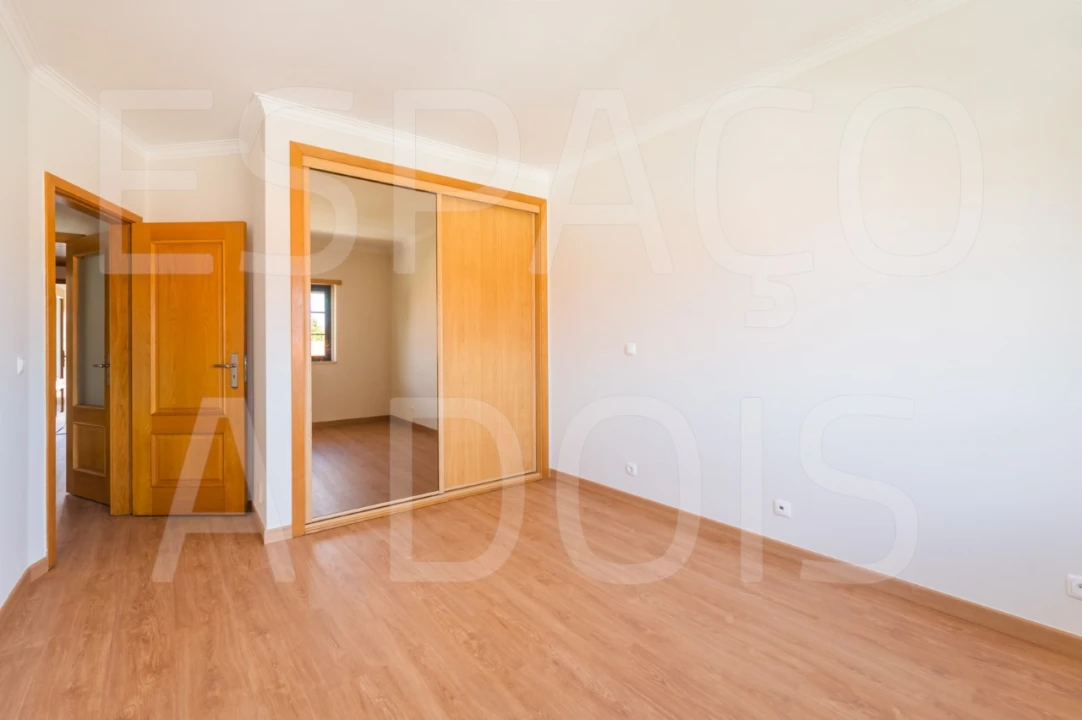 Apartamento T3 para Arrendamento em Carcavelos e Parede Foto 53
