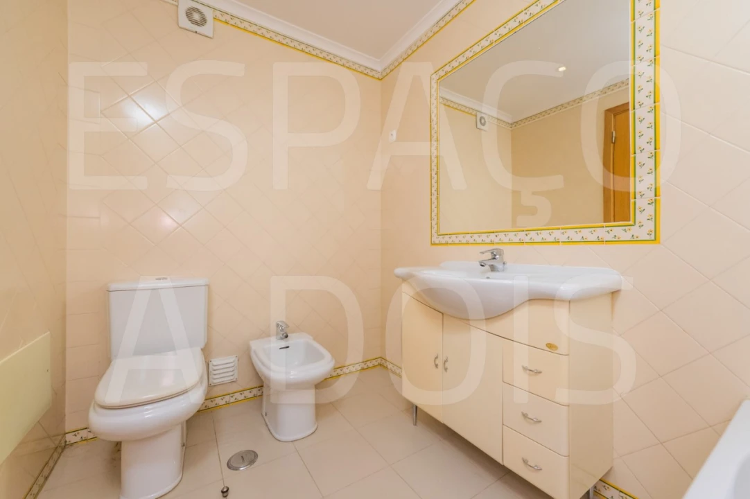 Apartamento T3 para Arrendamento em Carcavelos e Parede Foto 62