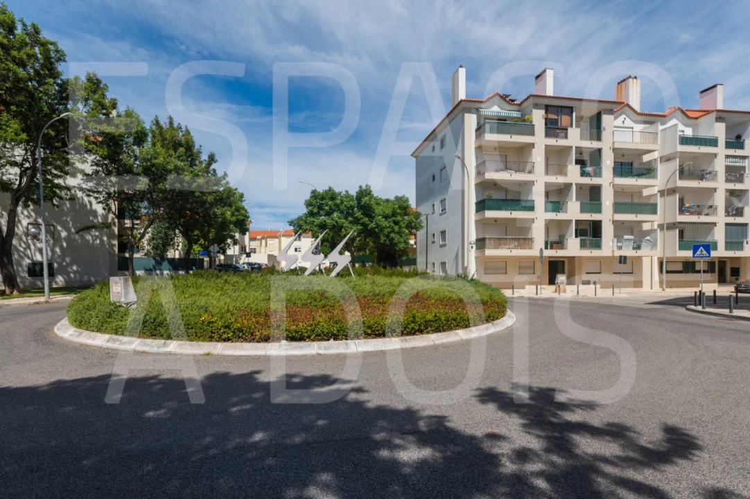 Apartamento T3 para Arrendamento em Carcavelos e Parede Foto 68