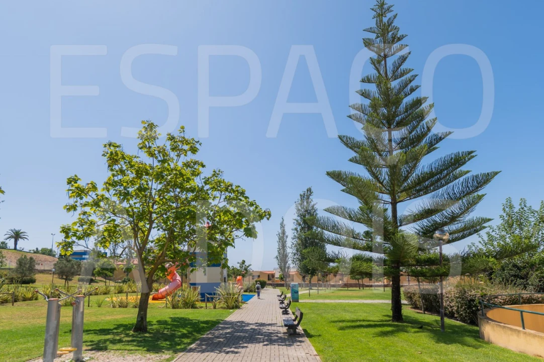 Apartamento T3 para Arrendamento em Carcavelos e Parede Foto 75