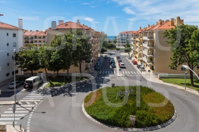 Apartamento T3 para Arrendamento em Carcavelos e Parede