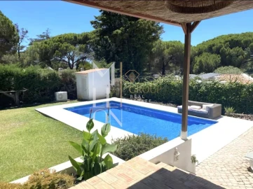 Moradia T3 para Venda em Albufeira e Olhos de Água