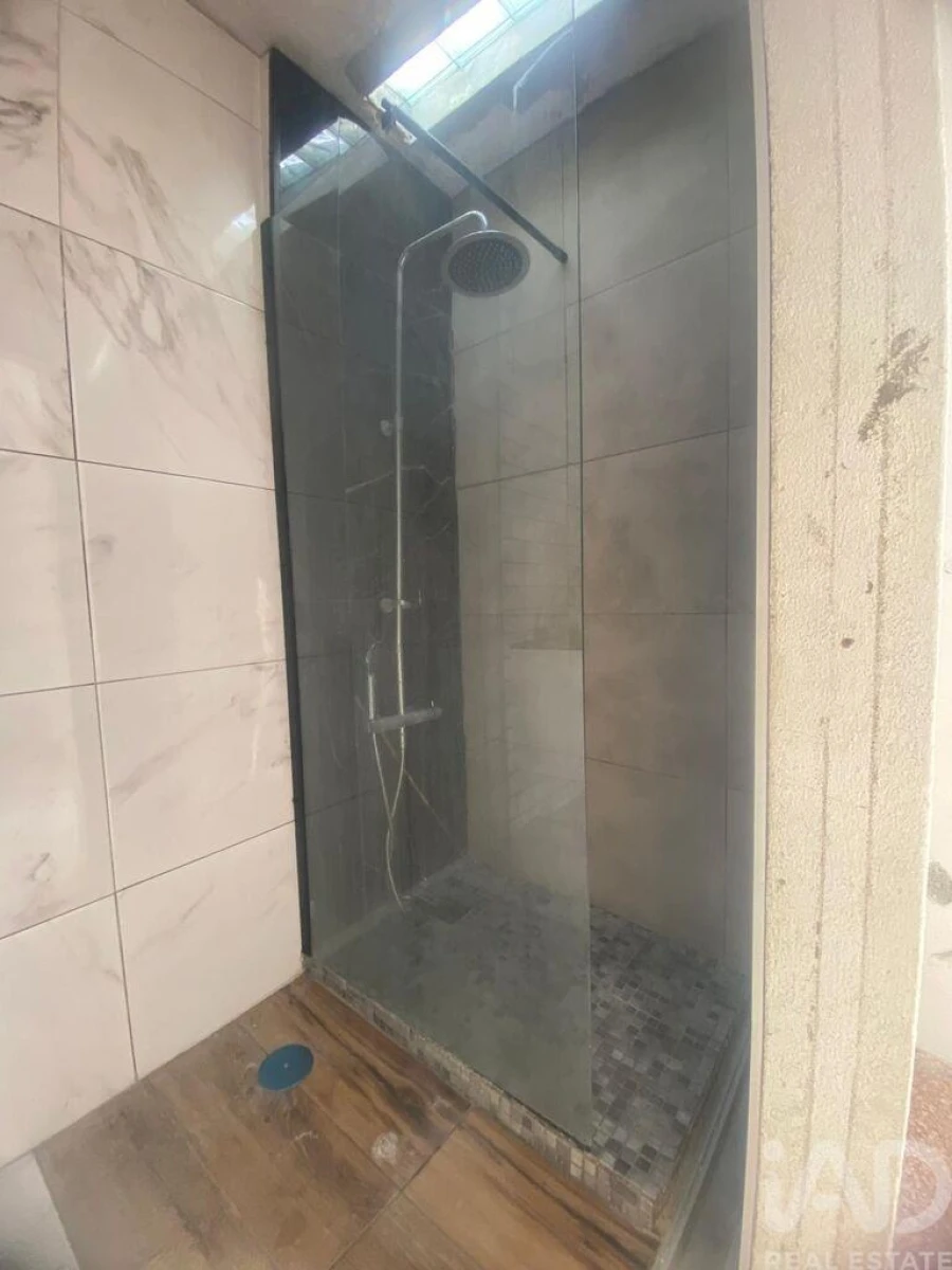 Moradia T1 para Venda em Charneca de Caparica e Sobreda Foto 9